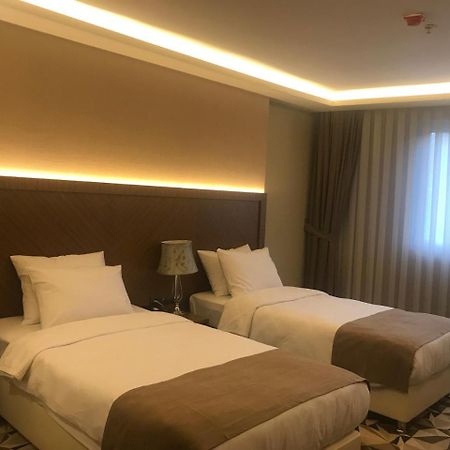 Taksim Time Hotel Istanboel Buitenkant foto