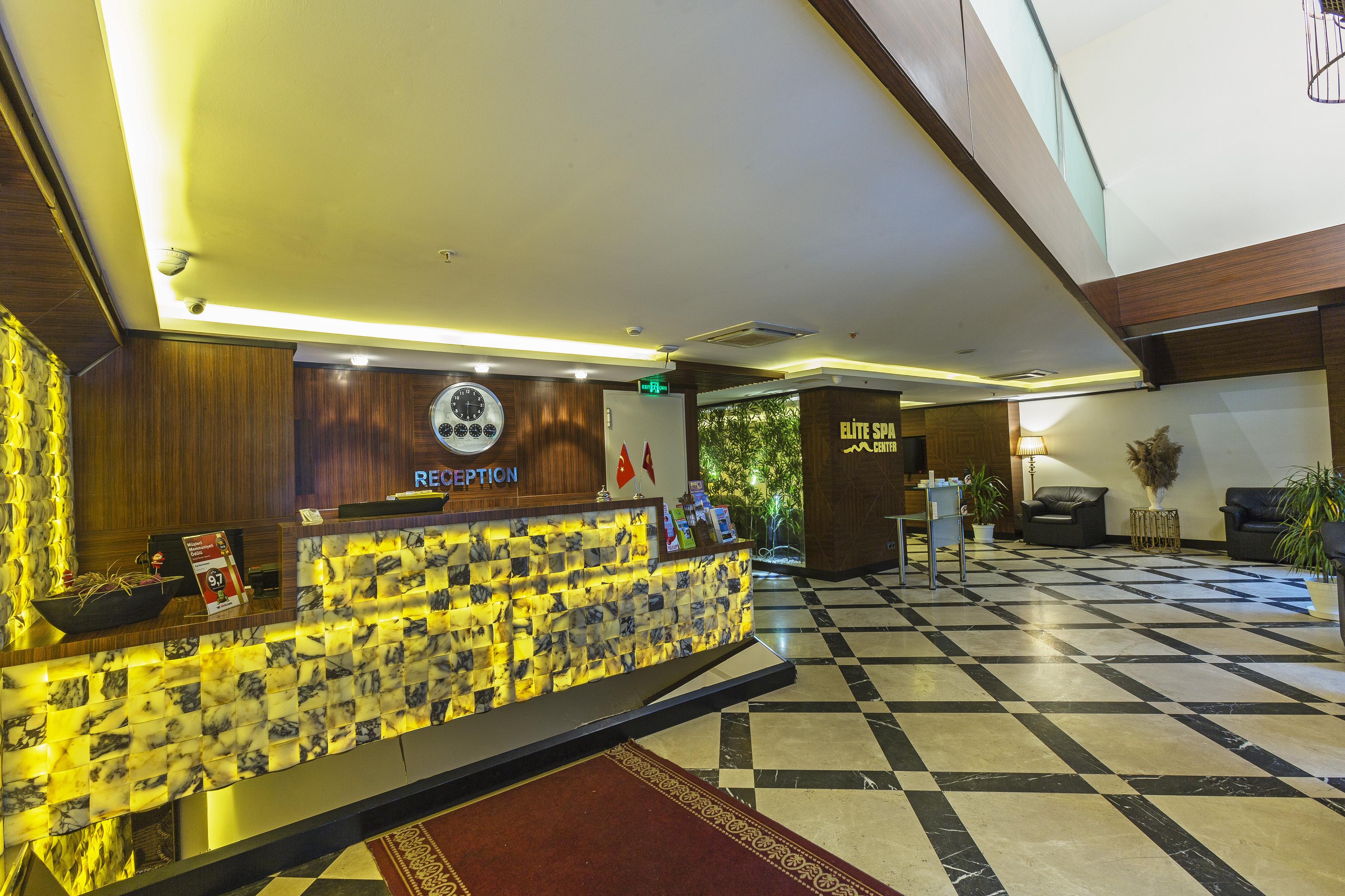 Taksim Time Hotel Istanboel Buitenkant foto