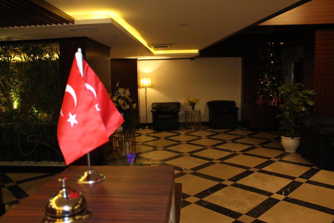 Taksim Time Hotel Istanboel Buitenkant foto