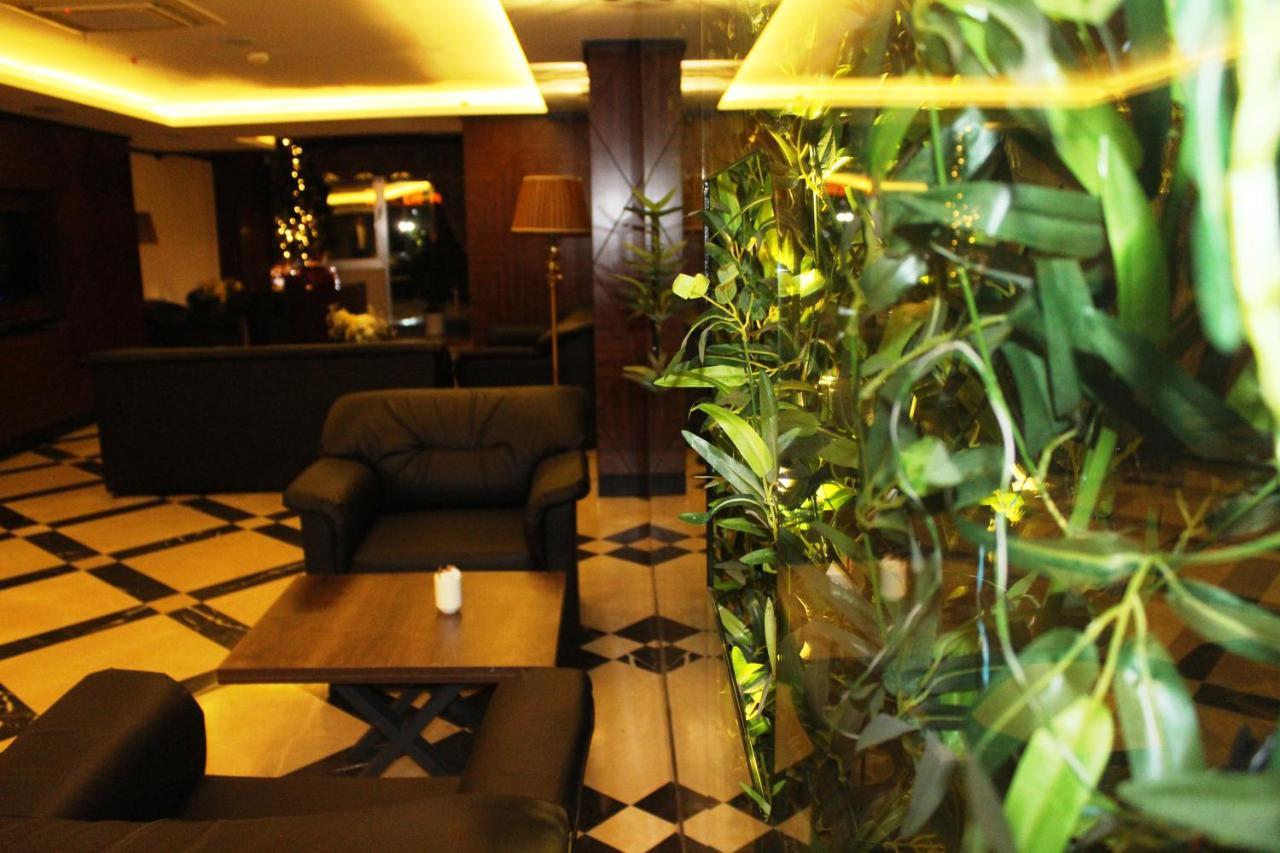 Taksim Time Hotel Istanboel Buitenkant foto